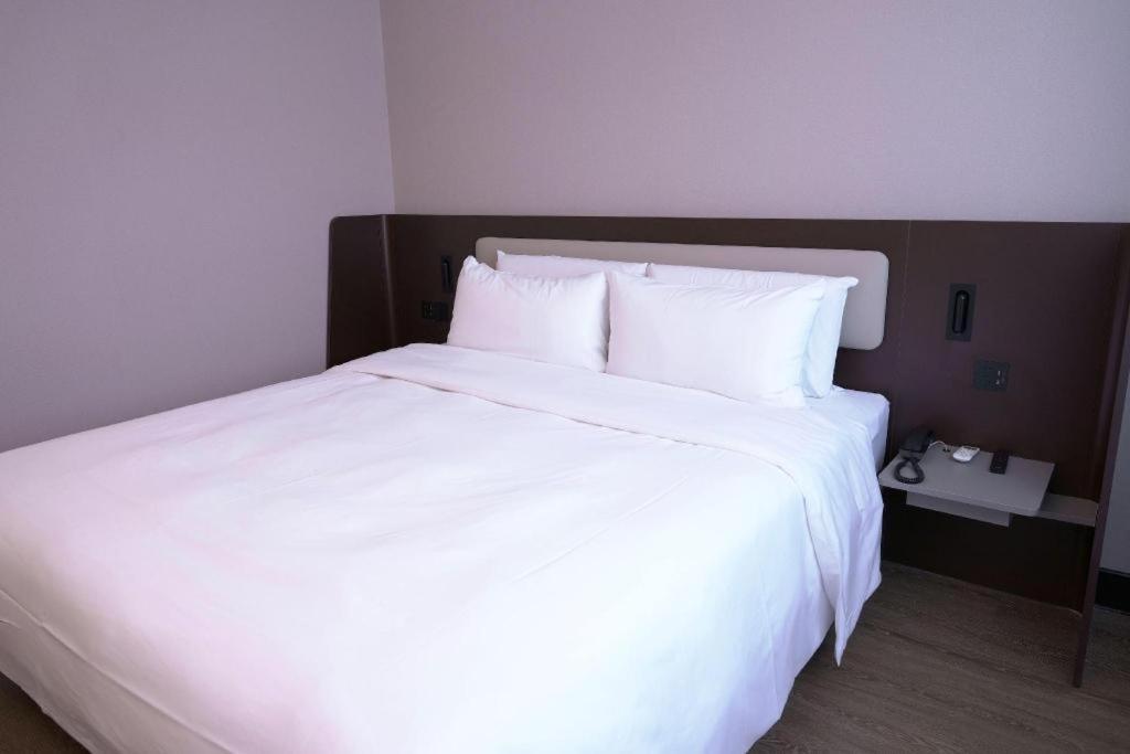 Hanting Hotel Beijing Wangfujing Buitenkant foto