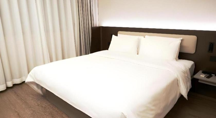 Hanting Hotel Beijing Wangfujing Buitenkant foto