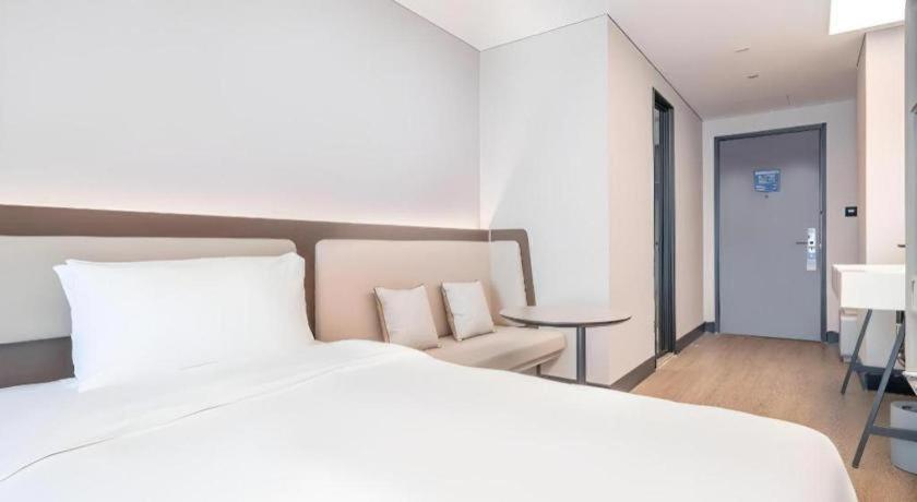 Hanting Hotel Beijing Wangfujing Buitenkant foto